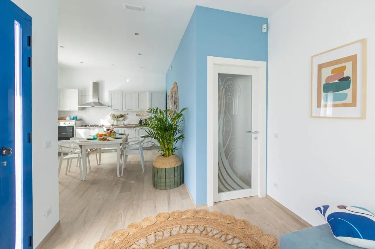 Apartment Villa Marsama, Heated Pool And Beach At 150 Mt Santa Maria Del Focallo