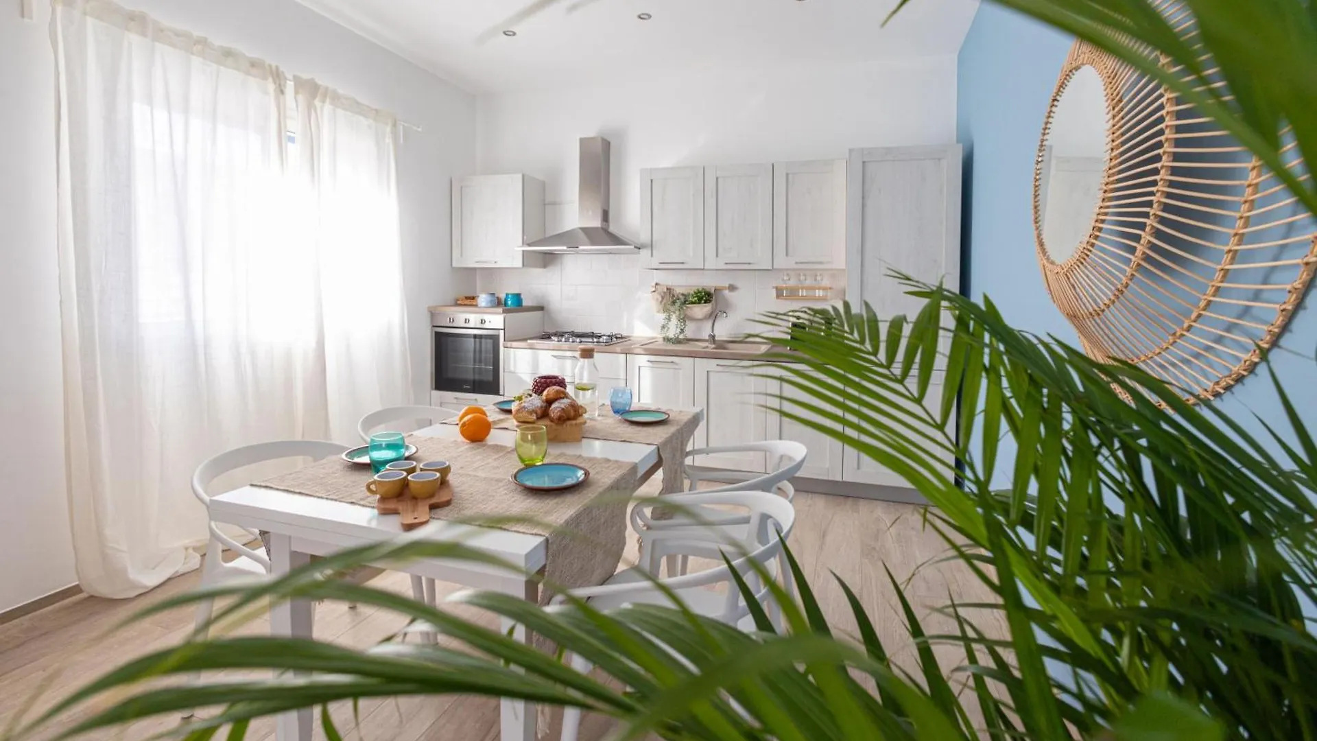 Villa Marsama, Heated Pool And Beach At 150 Mt Santa Maria Del Focallo