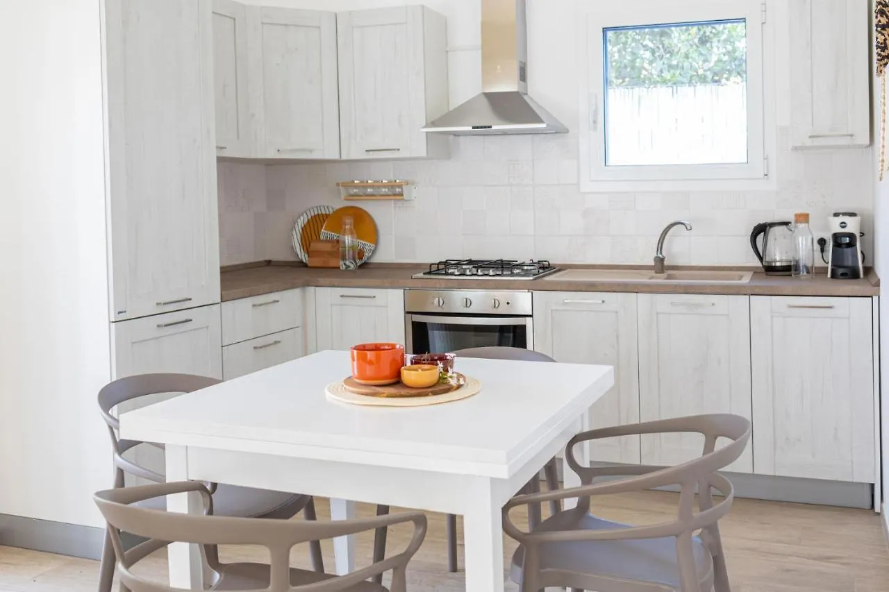 Villa Marsama, Heated Pool And Beach At 150 Mt Santa Maria Del Focallo Apartment